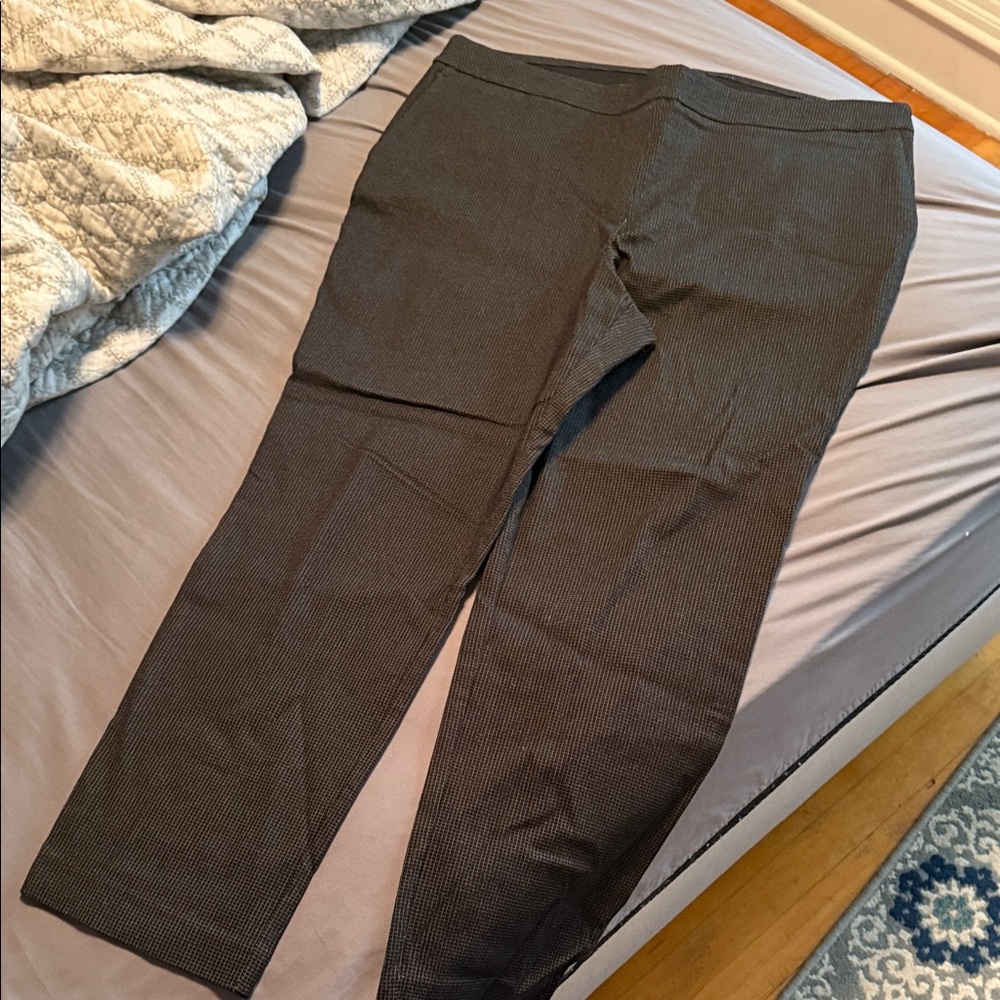 Hilary Radley Black and White Striped Pants